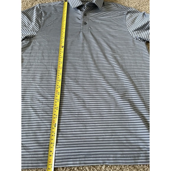 Under Armour Golf Drive Groove Stripe Polo Sun Protect Embroider Medium New JBHS - Picture 4 of 11